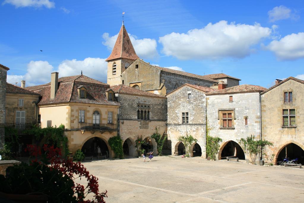 Le Camp De Ferie Villa Monpazier Habitación foto